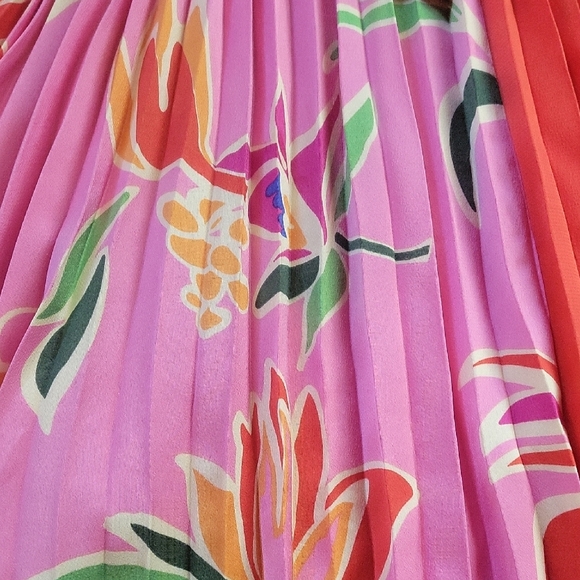 Fate Pink and Orange Floral Dress - Picture 3 of 4